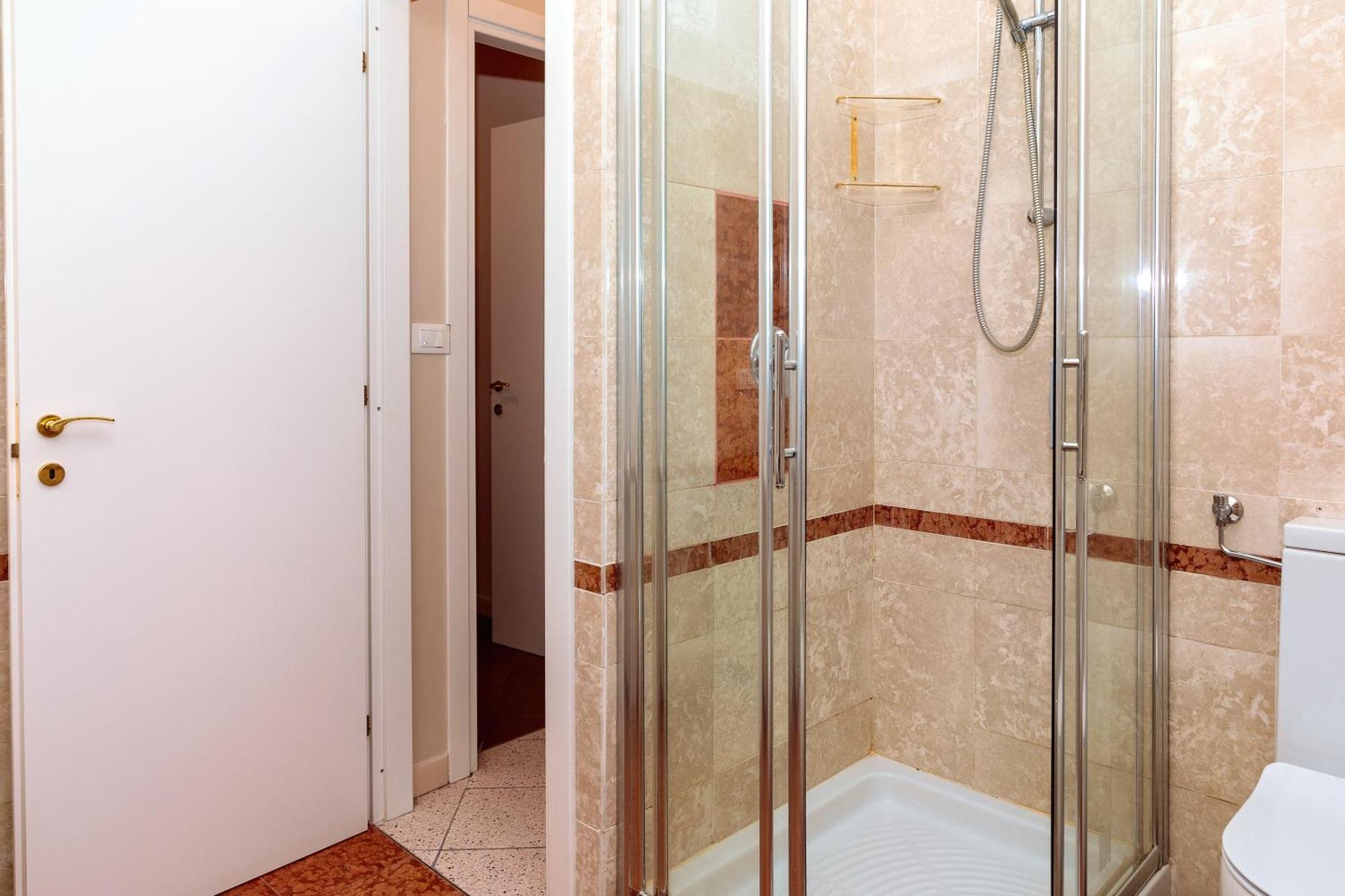 Saint Charles Apartment Болонья Экстерьер фото